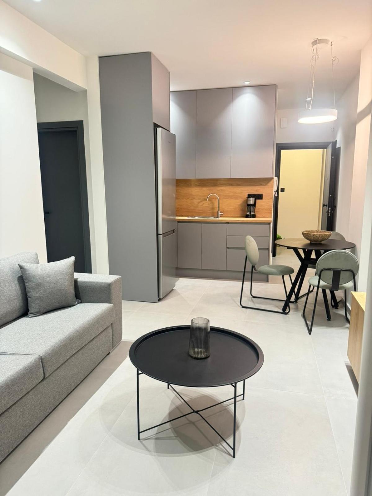 Luna-Your Urban Stay Thessaloniki Exterior photo