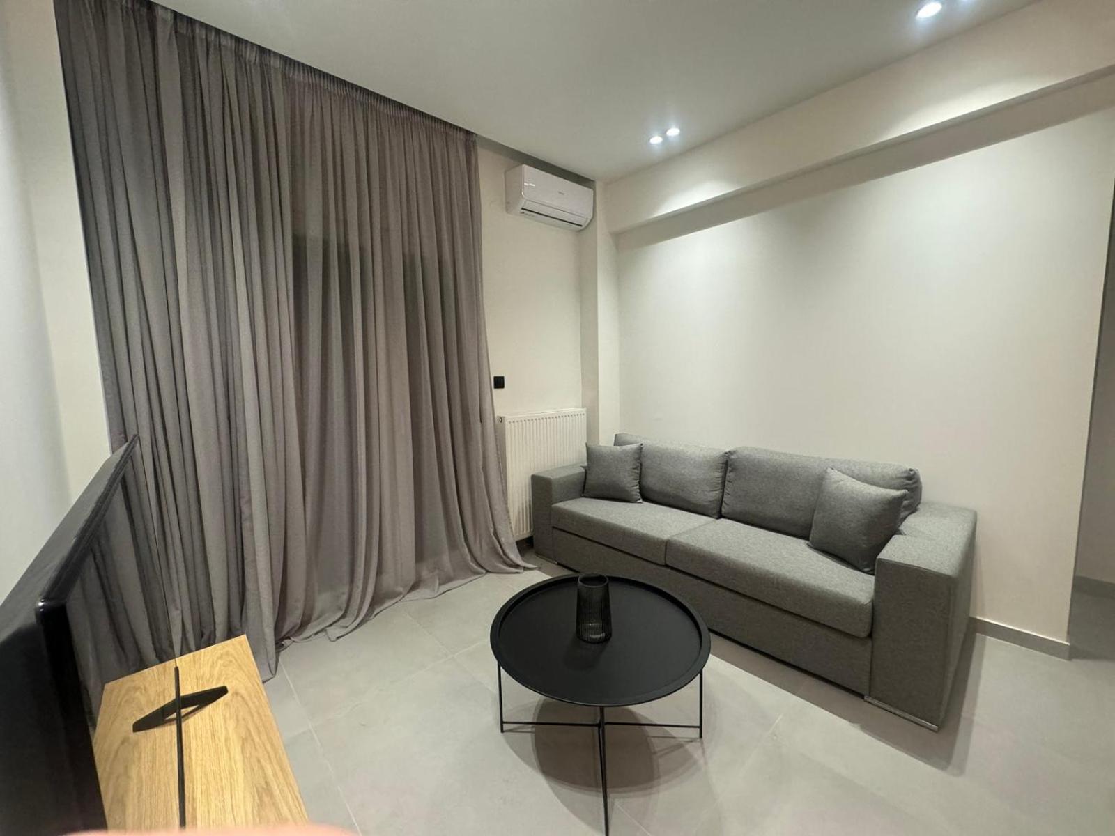 Luna-Your Urban Stay Thessaloniki Exterior photo