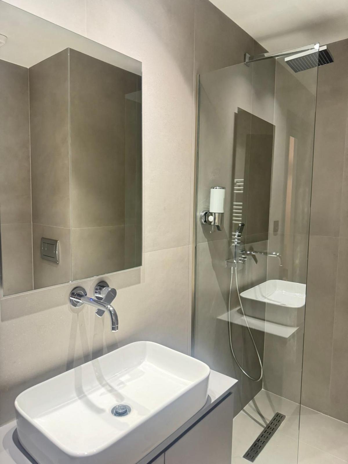 Luna-Your Urban Stay Thessaloniki Exterior photo