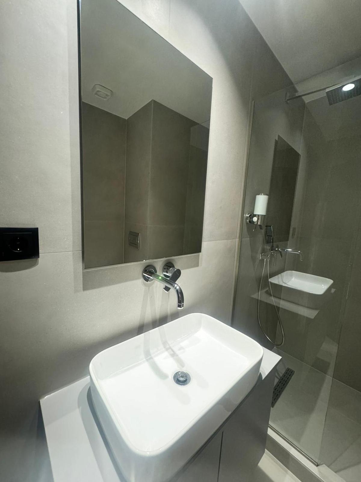 Luna-Your Urban Stay Thessaloniki Exterior photo